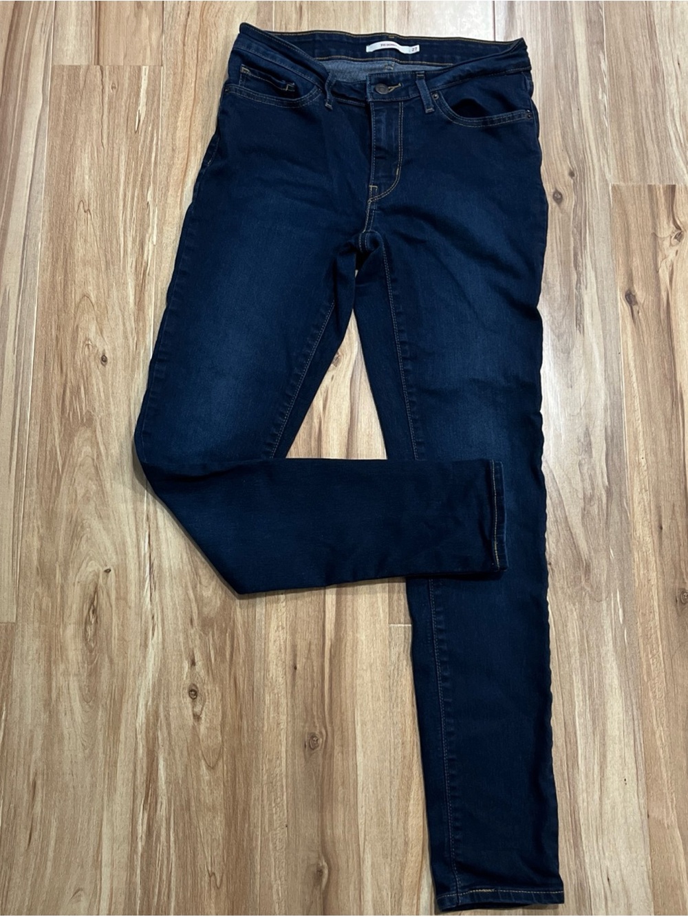 Levi's 711 Women's Skinny Jeans in Dark Blue